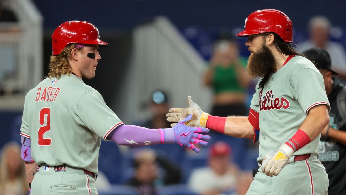 Phillies Dominate Marlins 9-3 Amid NL East Playoff Push