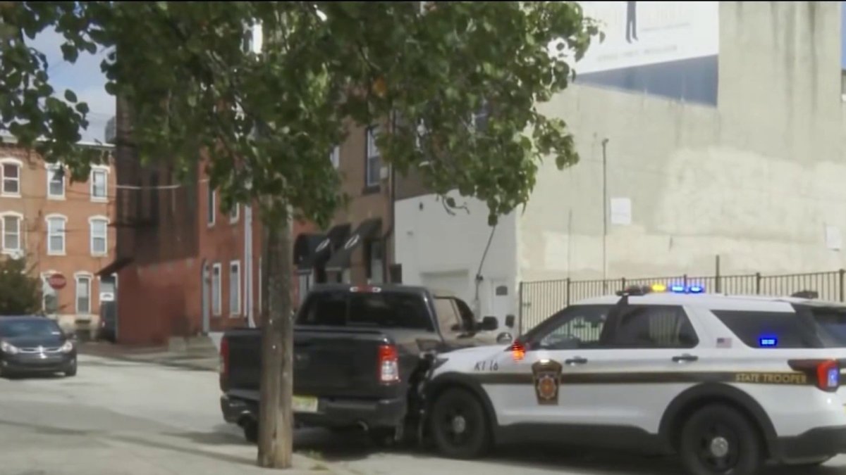 Man detained after police chase ends in violent crash in Philly – NBC10 ...