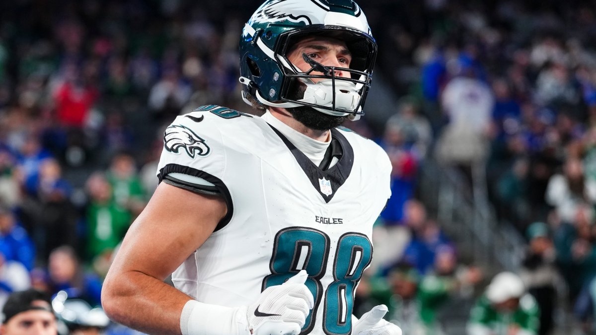 Dallas Goedert Rings Some crazy Dallas Goedert numbers amidst the misery – NBC10 Philadelphia