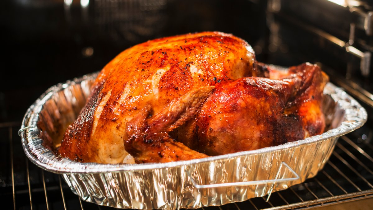 Cooking a Thanksgiving turkey? Tips for safely frying, storing and reheating