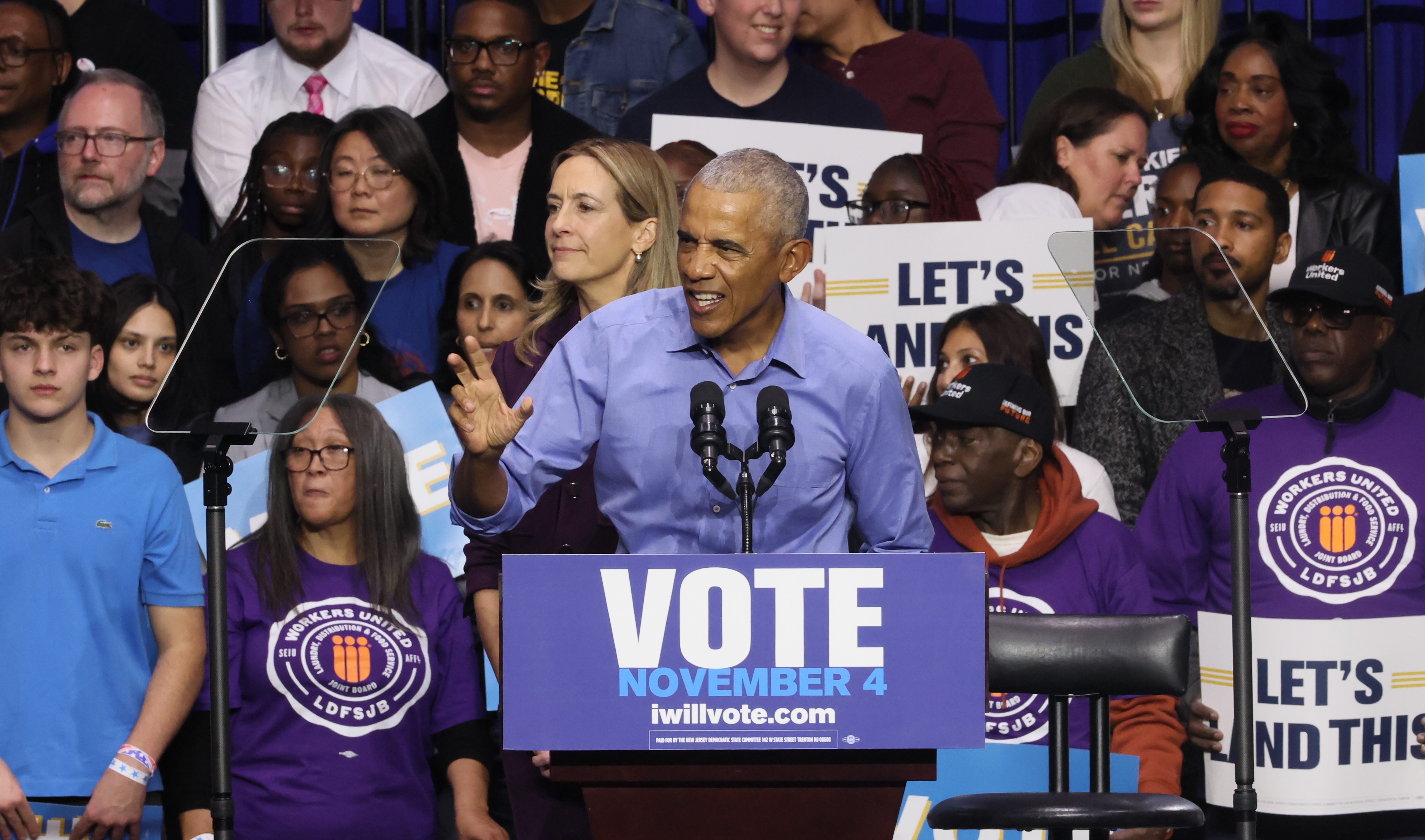 Obama rallies in New Jersey on Saturday for campaign push before Election Day