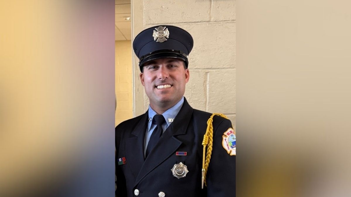 Jersey Shore firefighter being called a hero after saving passenger on flight