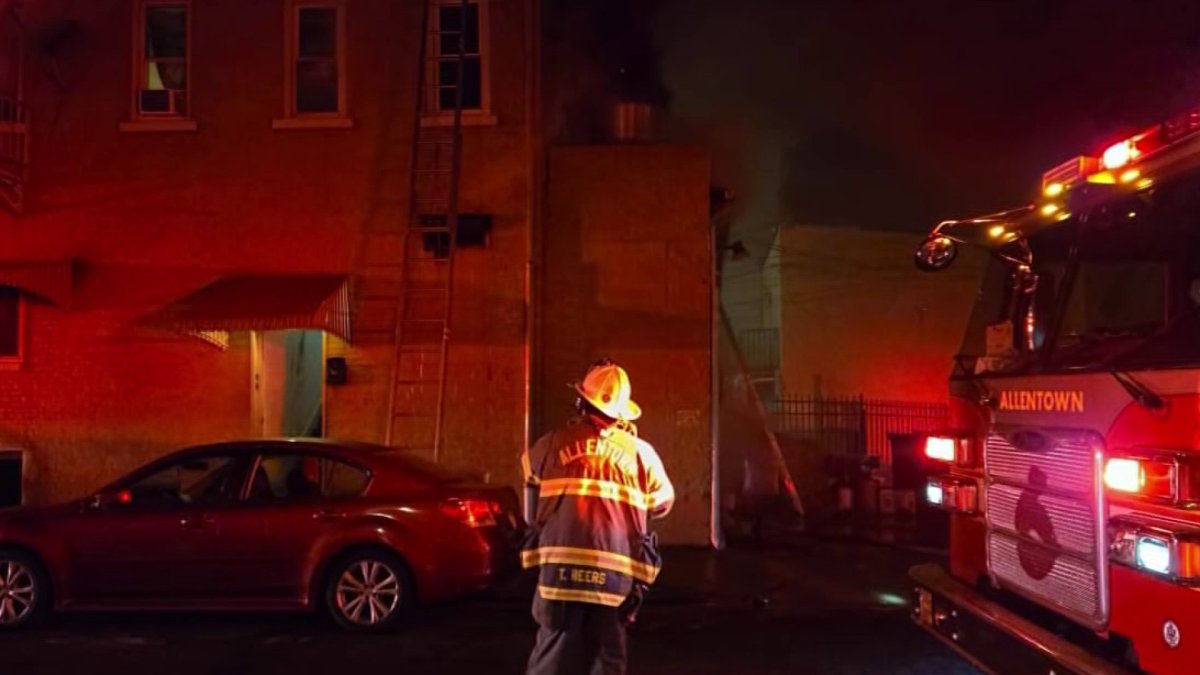 Crews battle fire at a building in Allentown, Lehigh County – NBC10 ...
