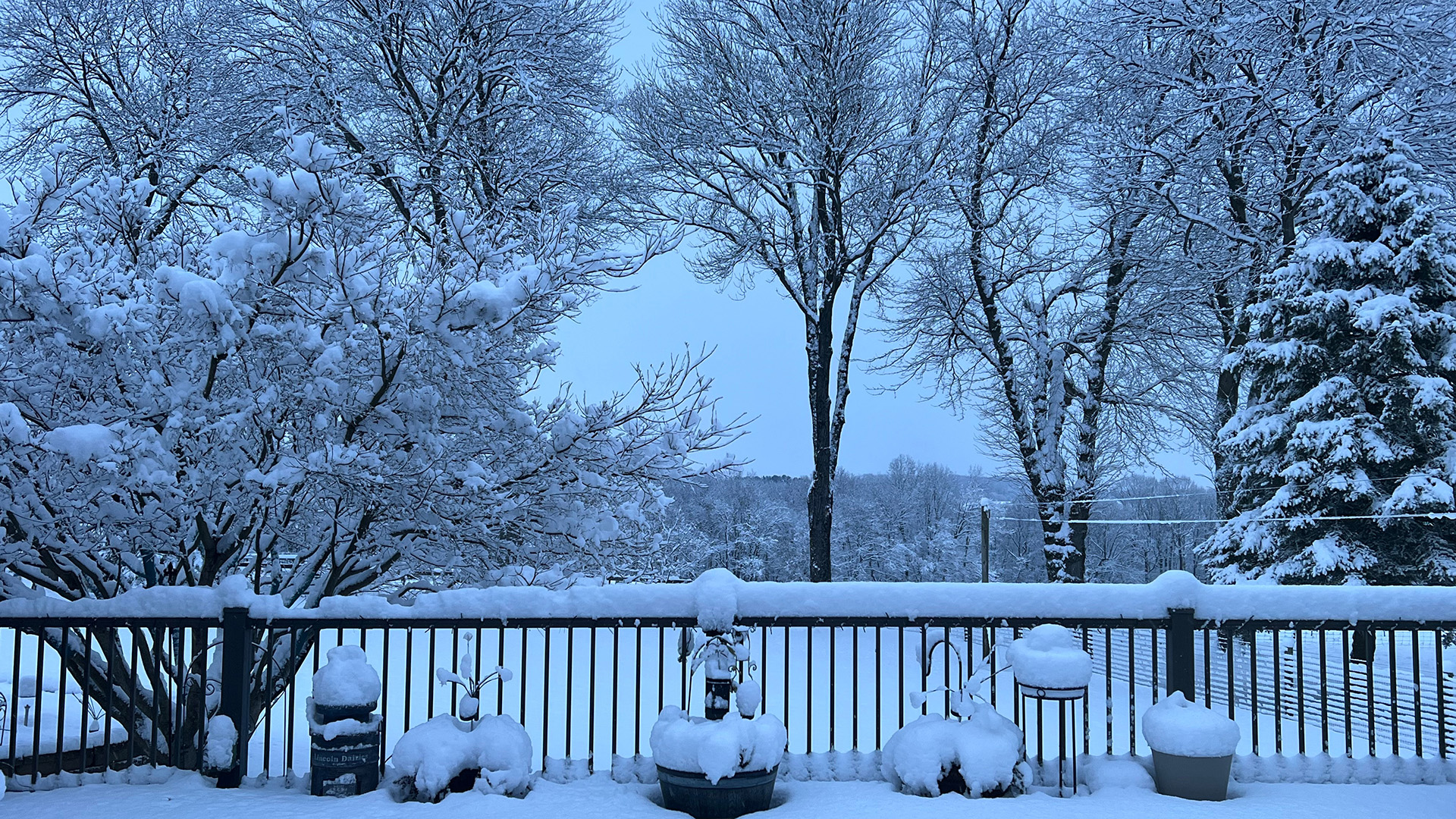 6.75 inches of snow in Kirkwood. 
