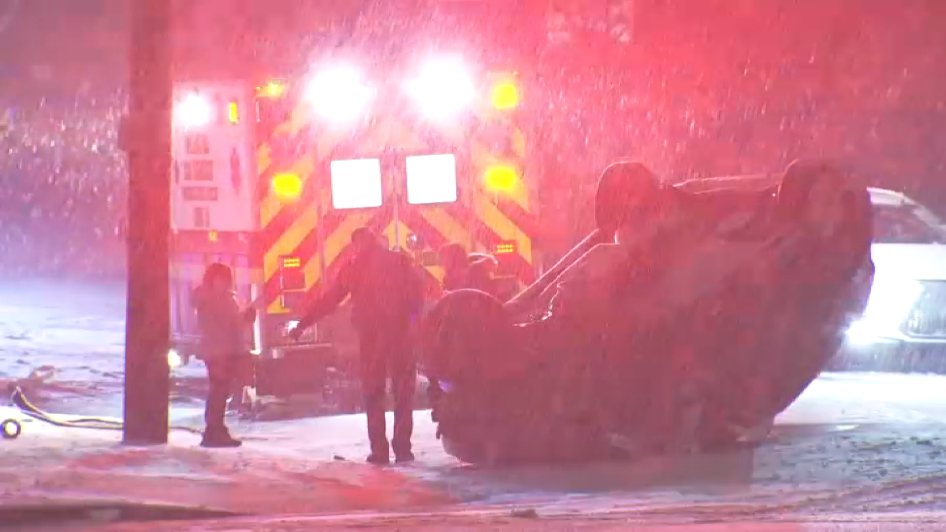 Car hits pole in Philly's Oxford Circle neighborhood causing brief power outage