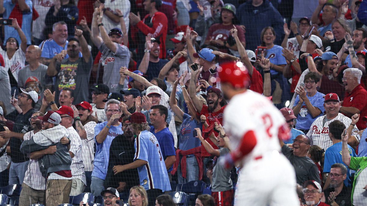 Kyle Schwarber glad to have five more years to leave his mark on Phillies, fans