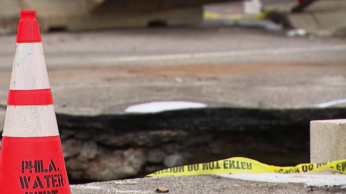Water main break causes sinkhole to expand in West Oak Lane – NBC10 ...