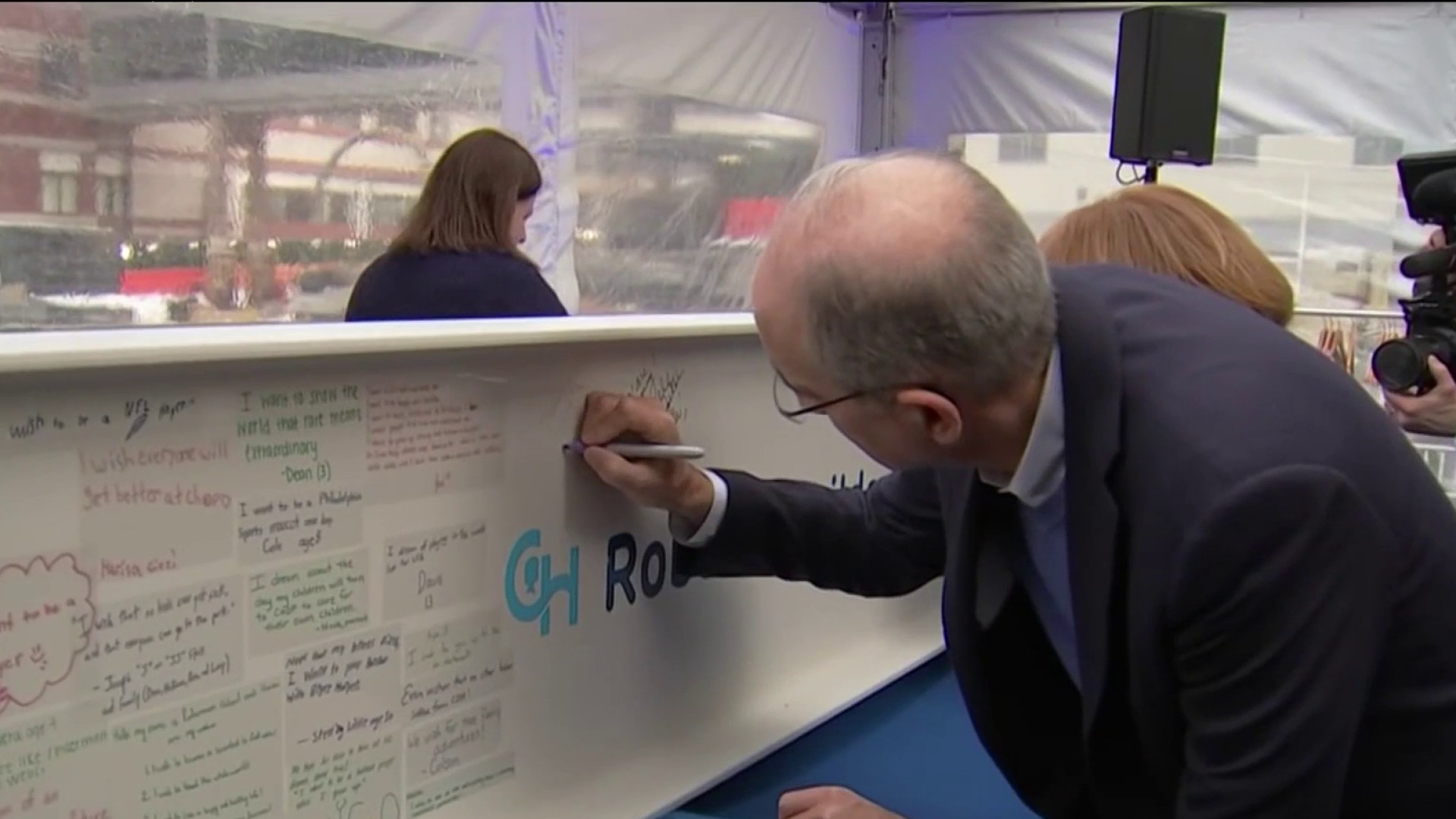 CHOP celebrates placing of final beam for Roberts Children's Health expansion