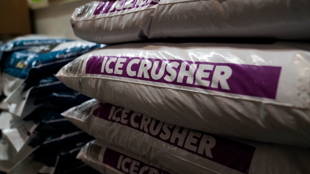 Shipment of 21,000 tons of salt to Philly is stuck in Delaware River due to ice