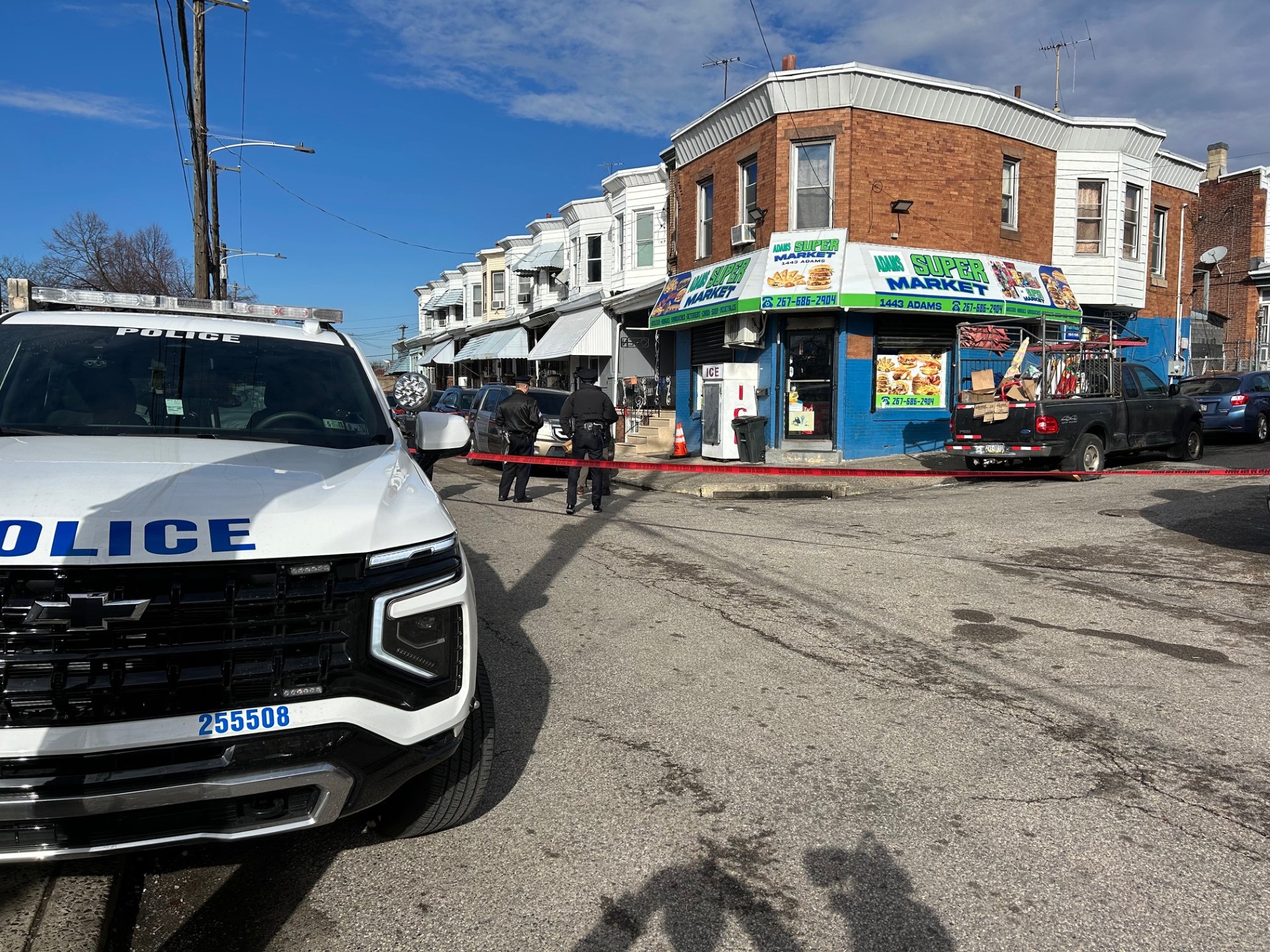 Man hospitalized after being shot in leg in Philly's Frankford section