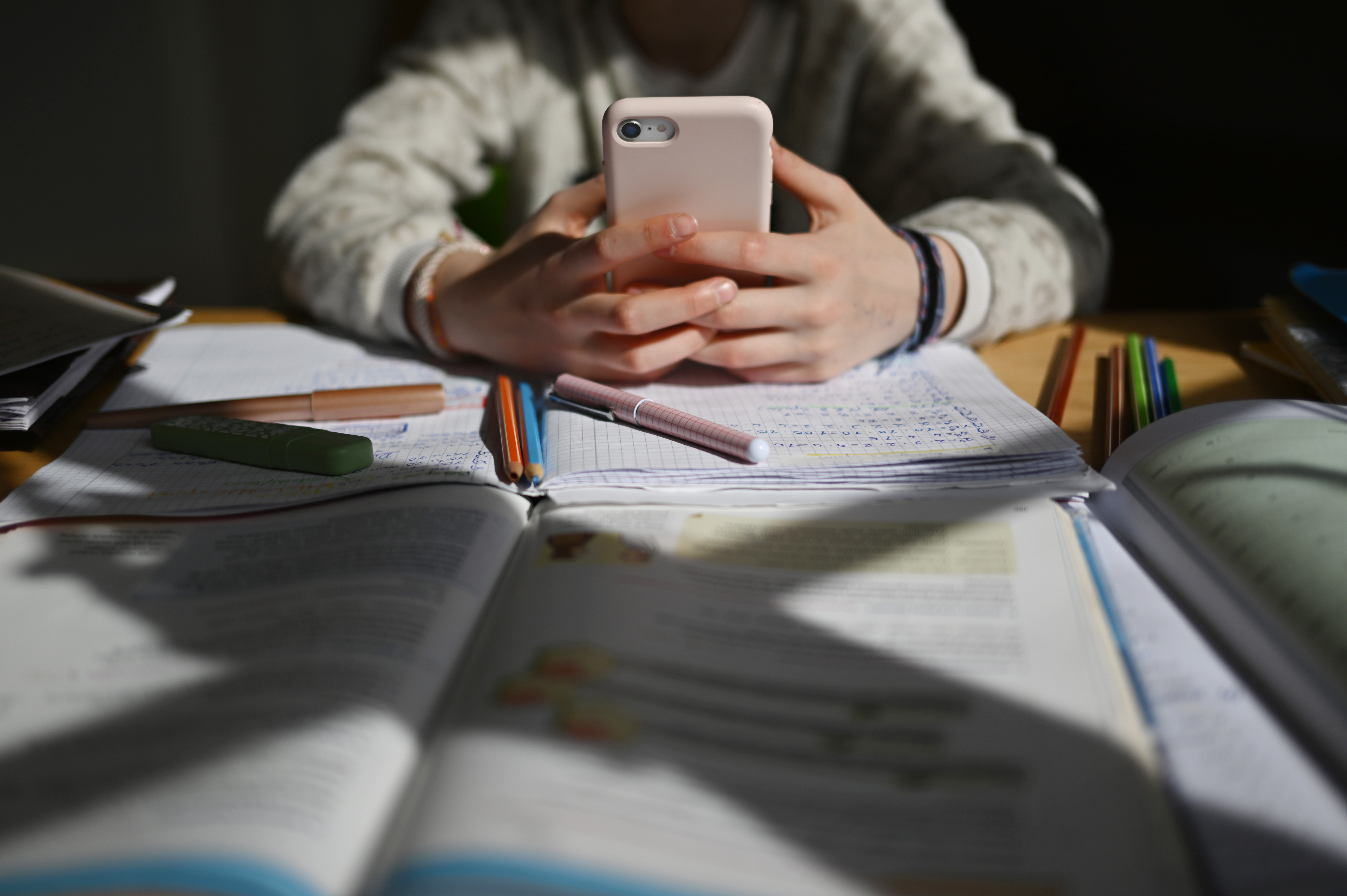 Governor Murphy signs law banning cellphone use in New Jersey schools