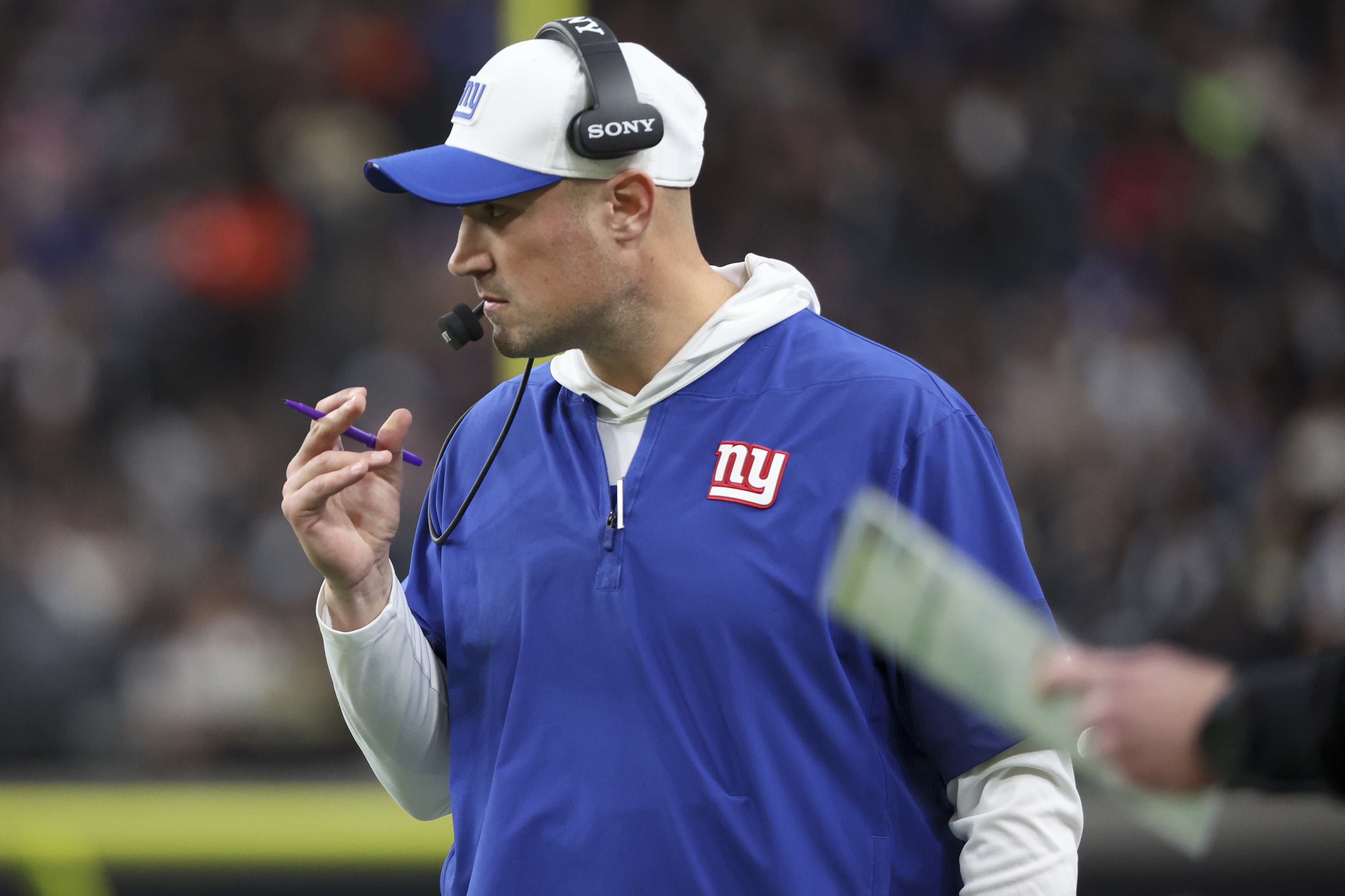 Eagles reportedly interview a familiar face for OC job