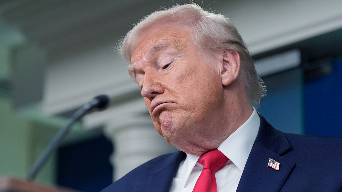 Trump speaks at White House press briefing to mark one year in office