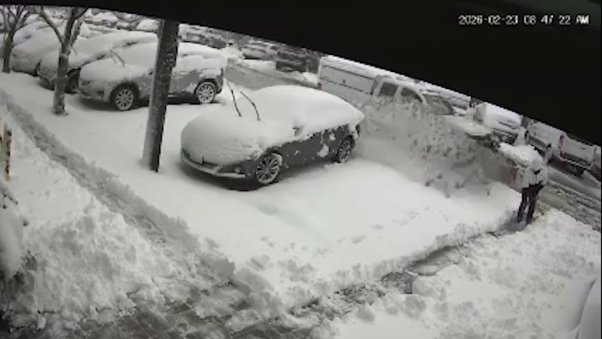 Man shoveling in Philly says he was intentionally hit by wall of snow ...
