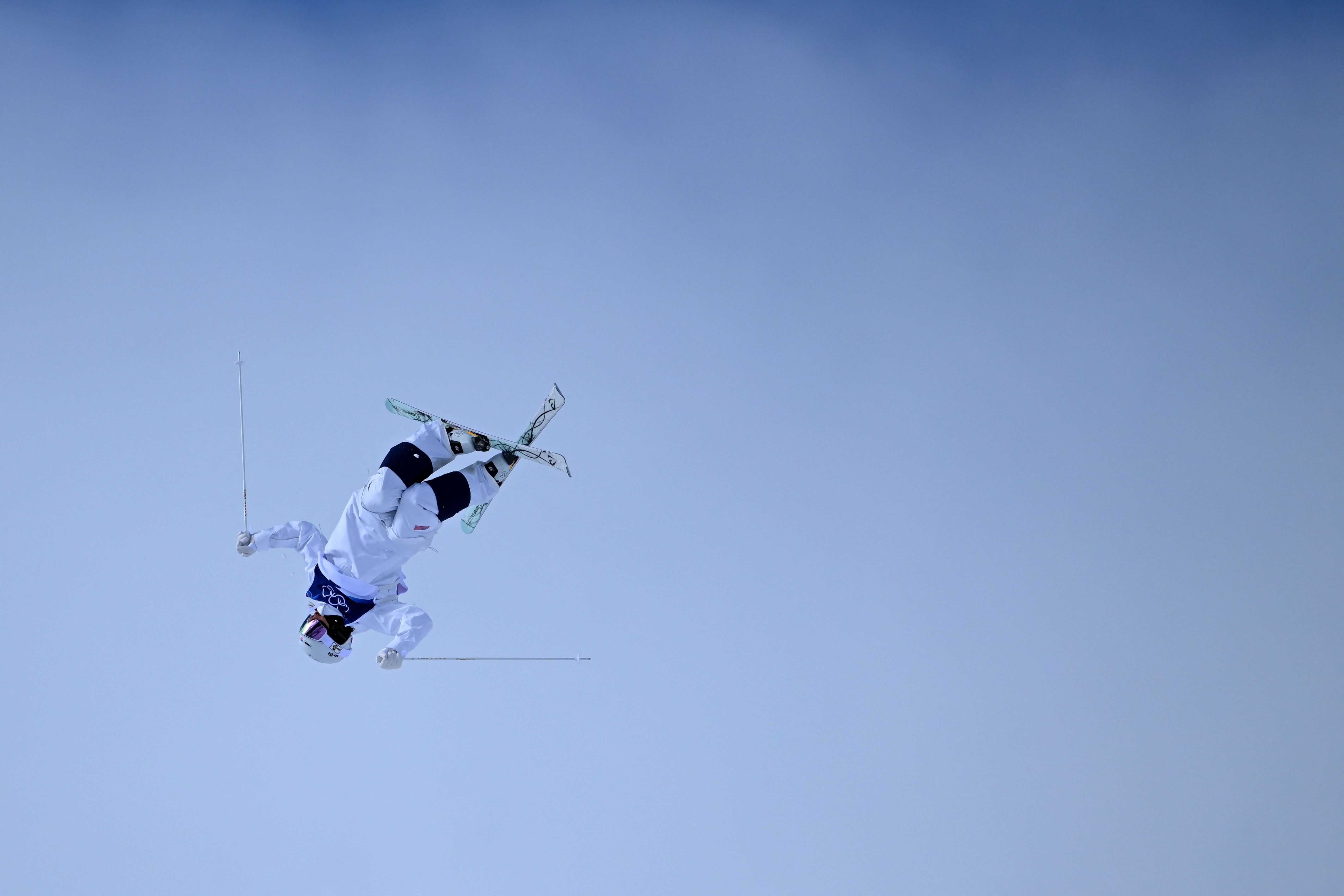 Jaelin Kauf competes