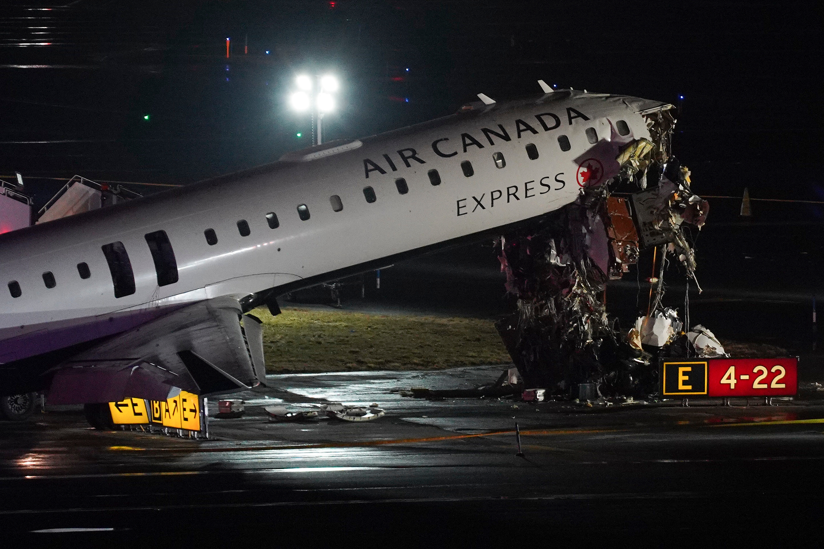 Live updates: Pilot and co-pilot killed after plane collides with truck on LaGuardia runway