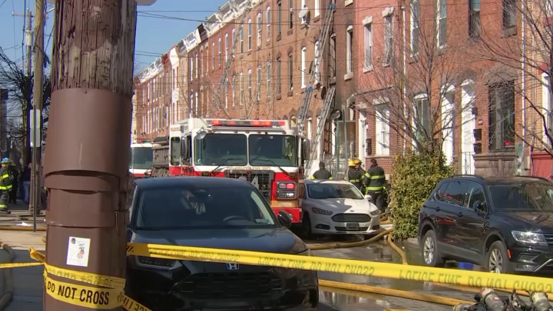 Man killed, 2 hospitalized in Point Breeze rowhome fire, officials say