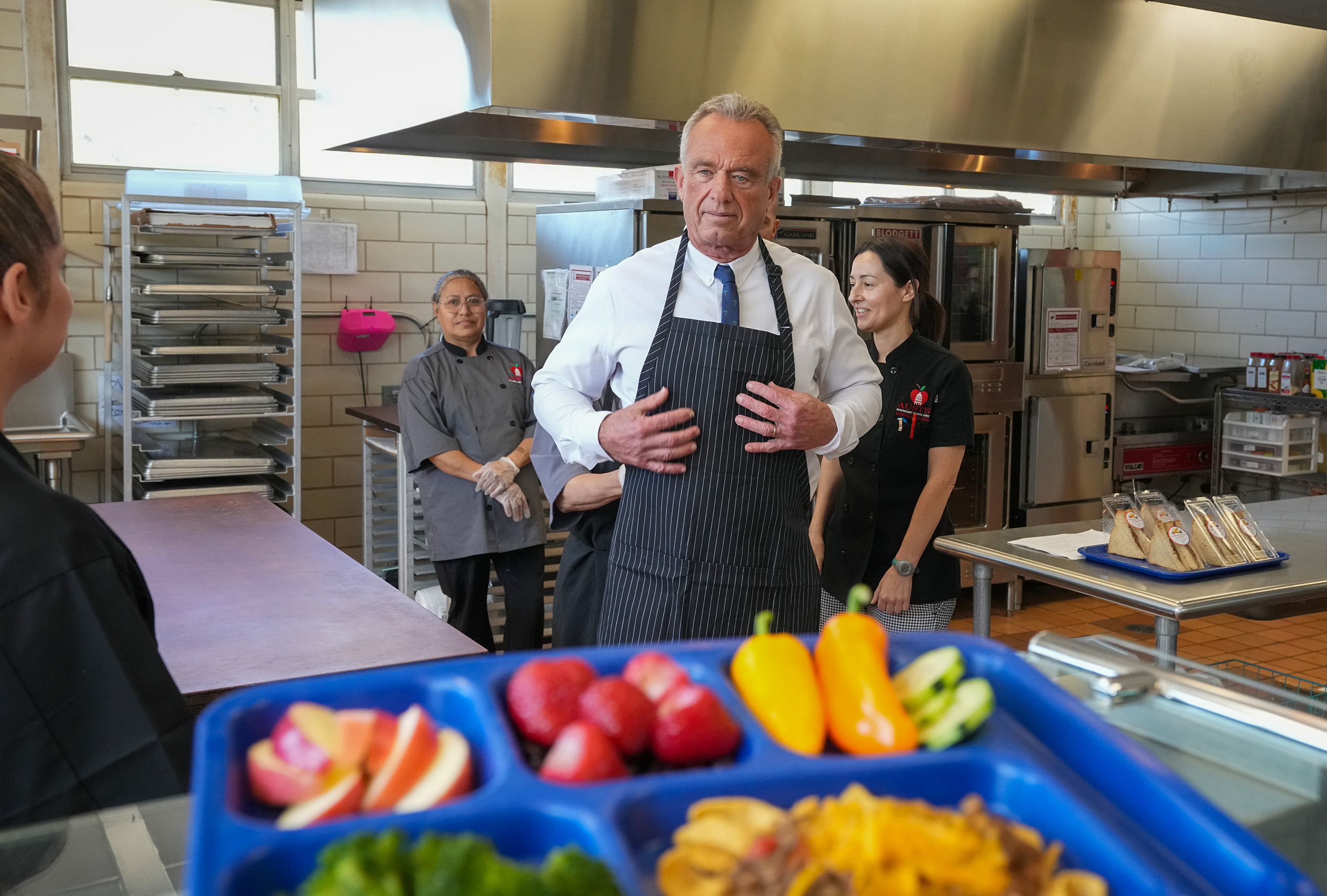 RFK Jr. pushes medical schools to teach more about nutrition – NBC10 ...