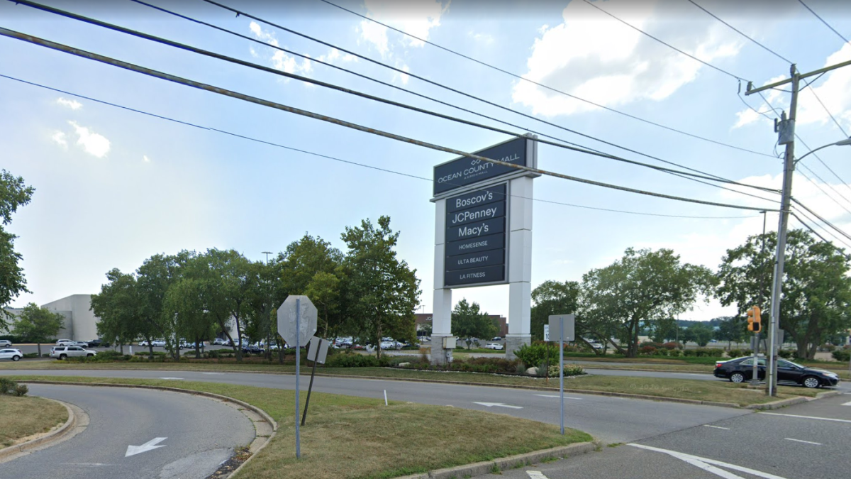 Child accused of shooting 17-year-old boy in the face inside New Jersey mall