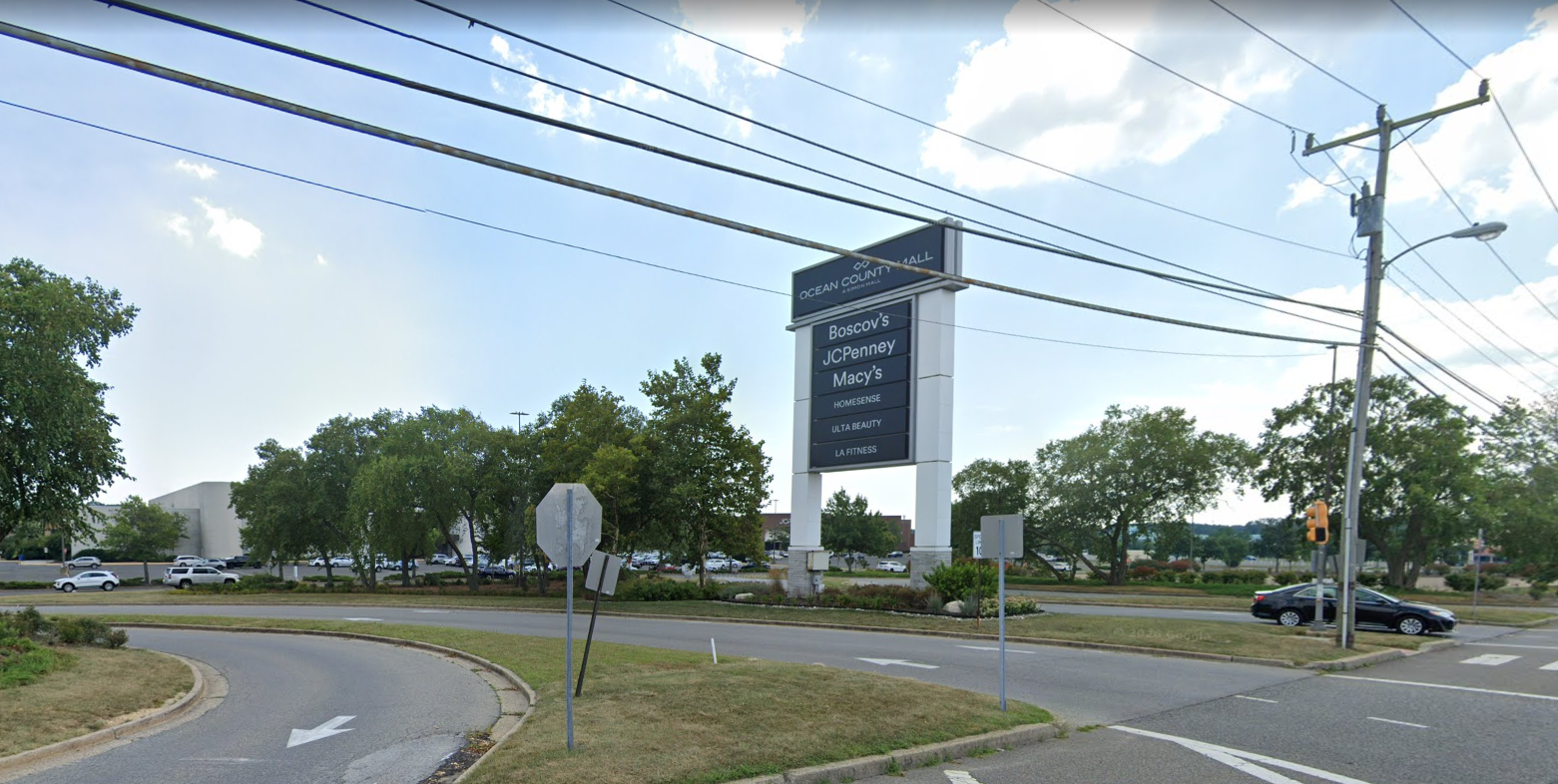 Child accused of shooting 17-year-old boy in the face inside New Jersey mall