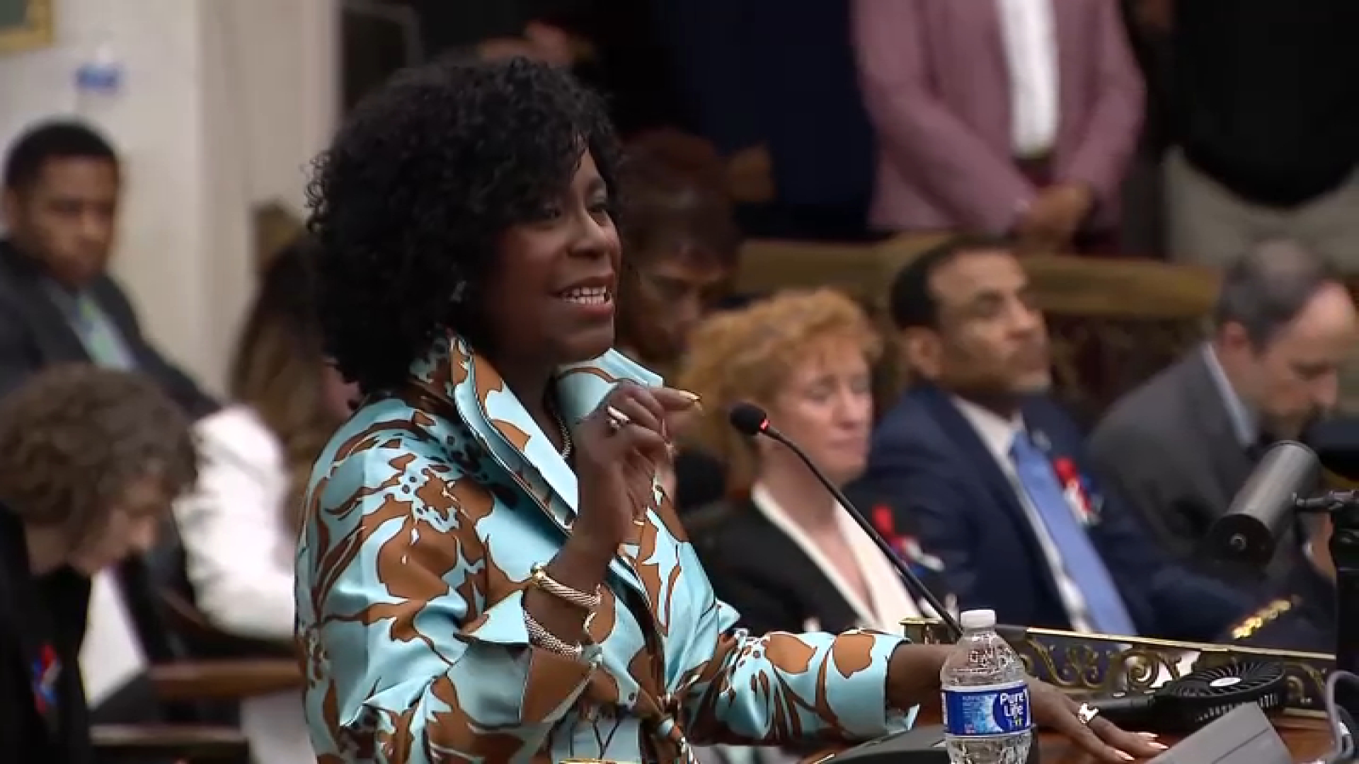 Philadelphia mayor unveils $7B city budget proposal for 2027