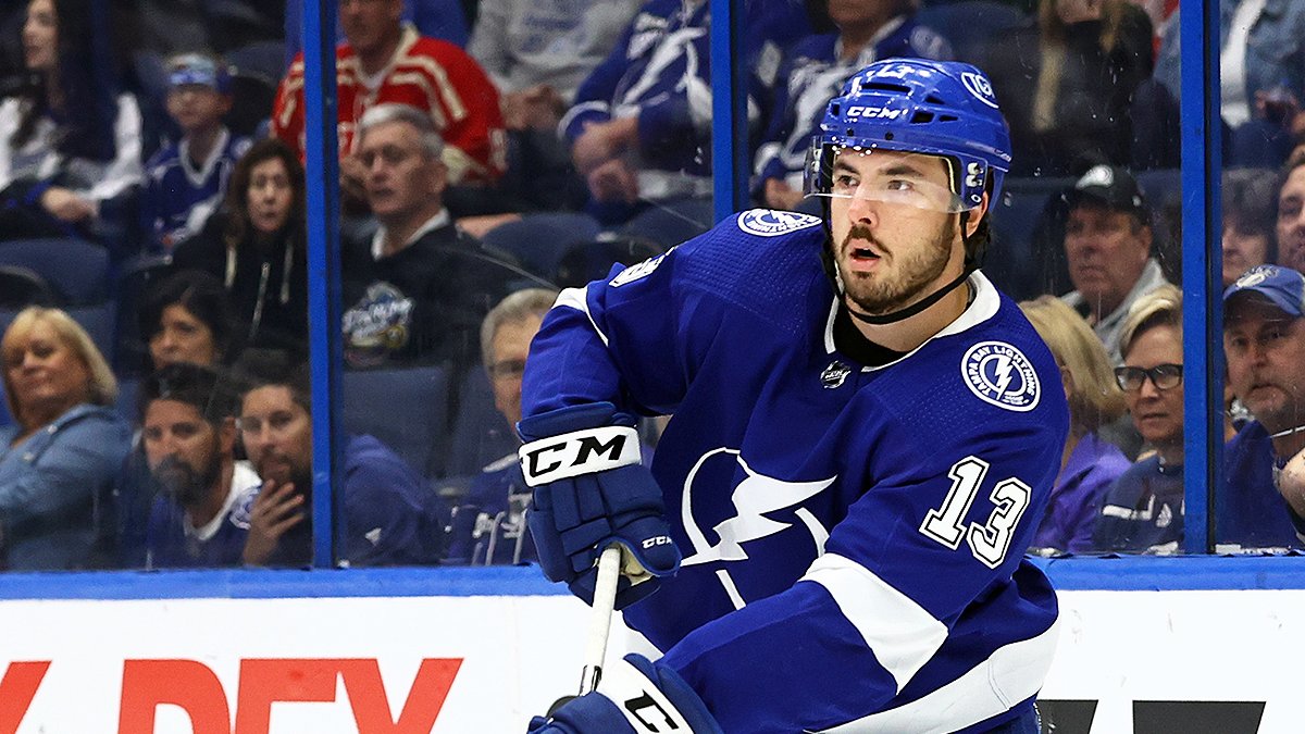 Flyers trade for forward who had two different stints with Lightning