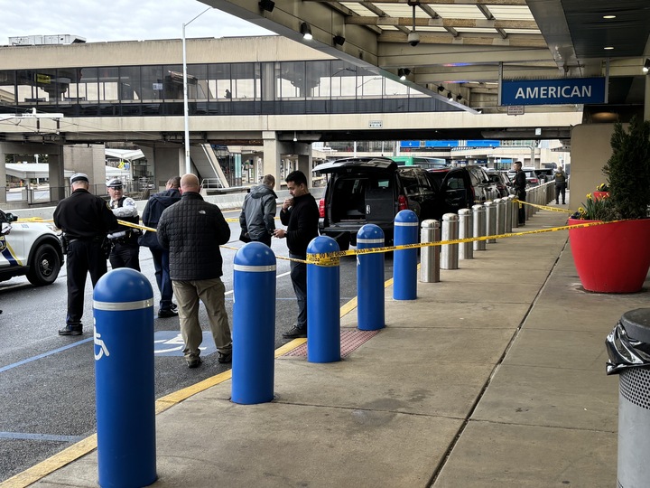 Secret Service agent escorting Jill Biden at PHL accidentally shoots himself: Sources