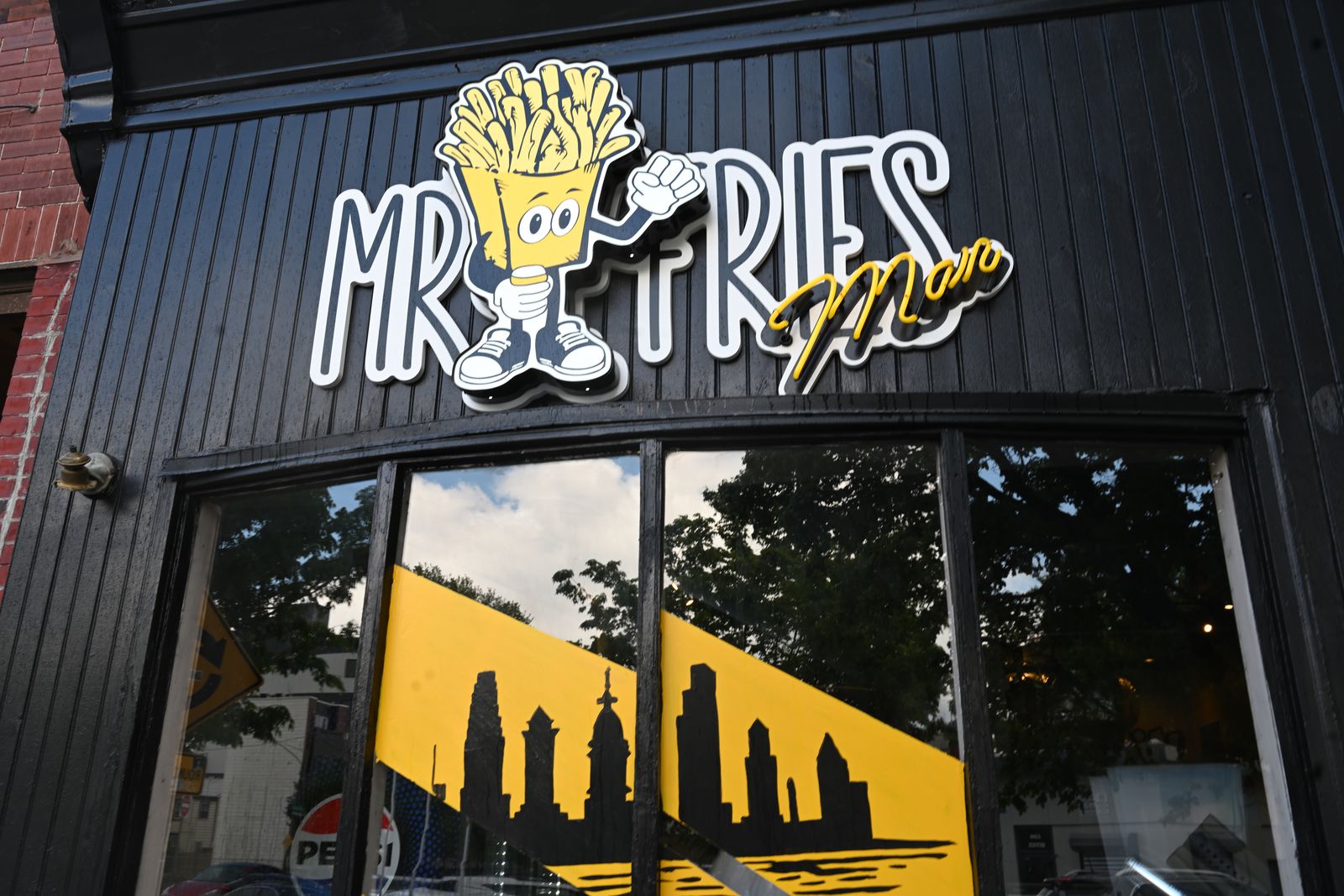West Coast-based viral loaded-fries shop opens location in Philadelphia