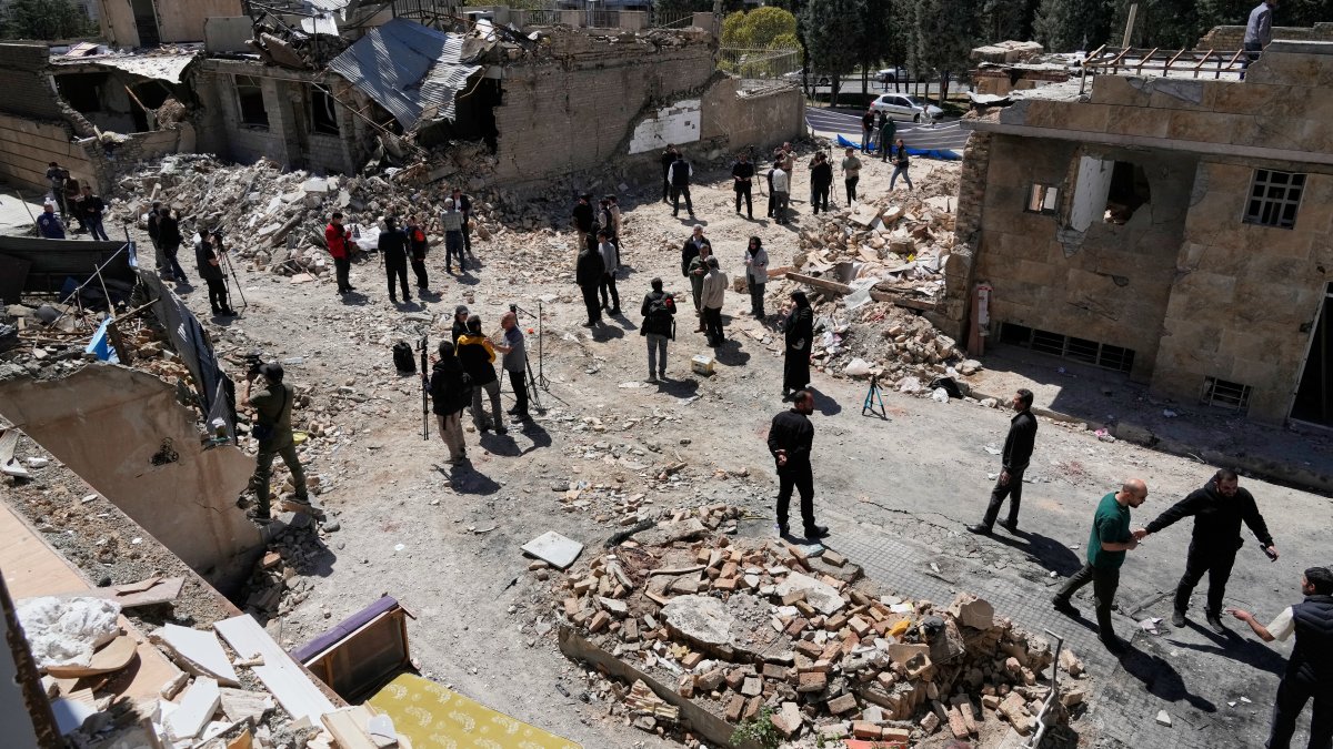 Live updates: Iranian TV claims a U.S. pilot ejected over Iran