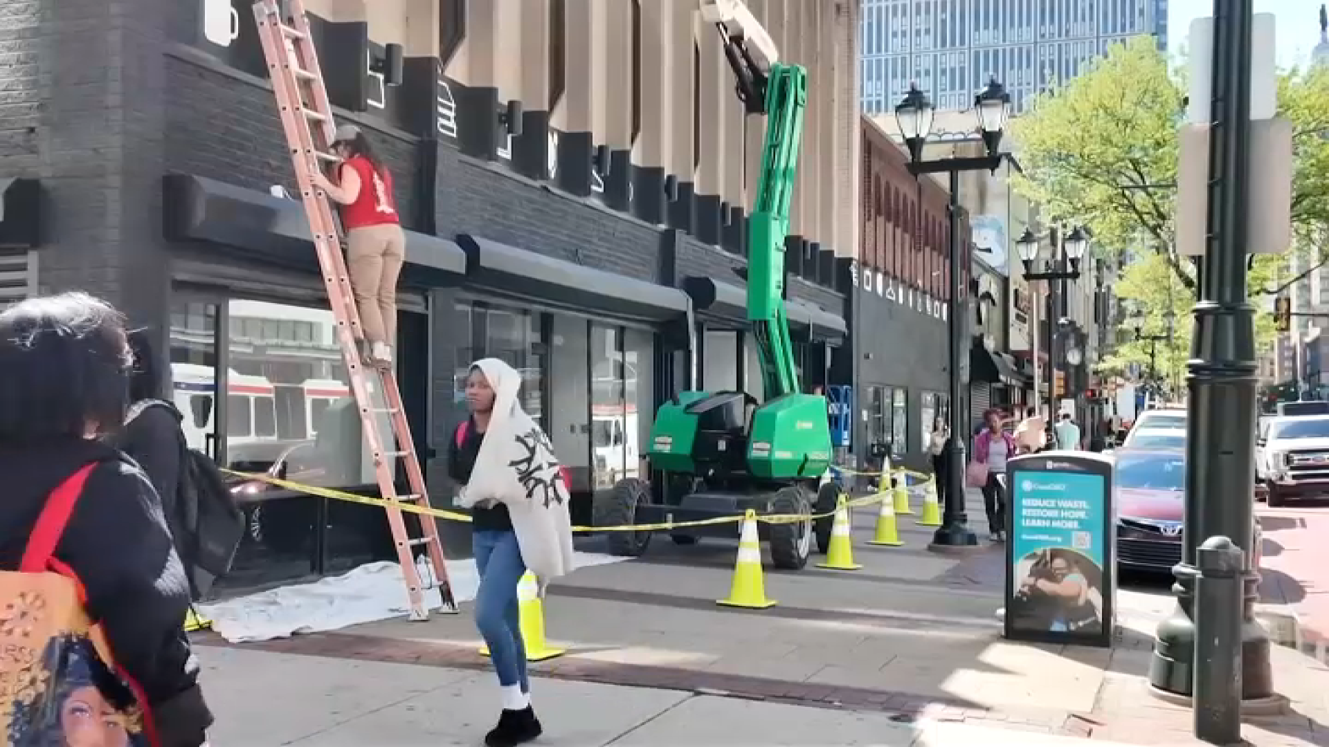 nbcphiladelphia.com - Cherise Lynch - Temporary stores coming to Philadelphia's Market East corridor ahead of busy summer