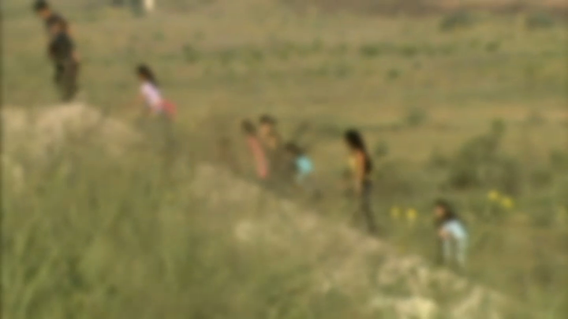 Facing crackdown, some immigrants choose to leave— but struggle with the process