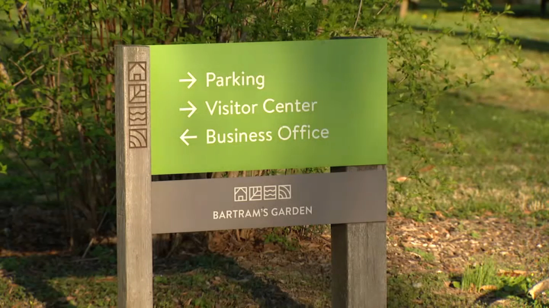 Vandals plunge Philly historical park into darkness after damaging lamps: Police