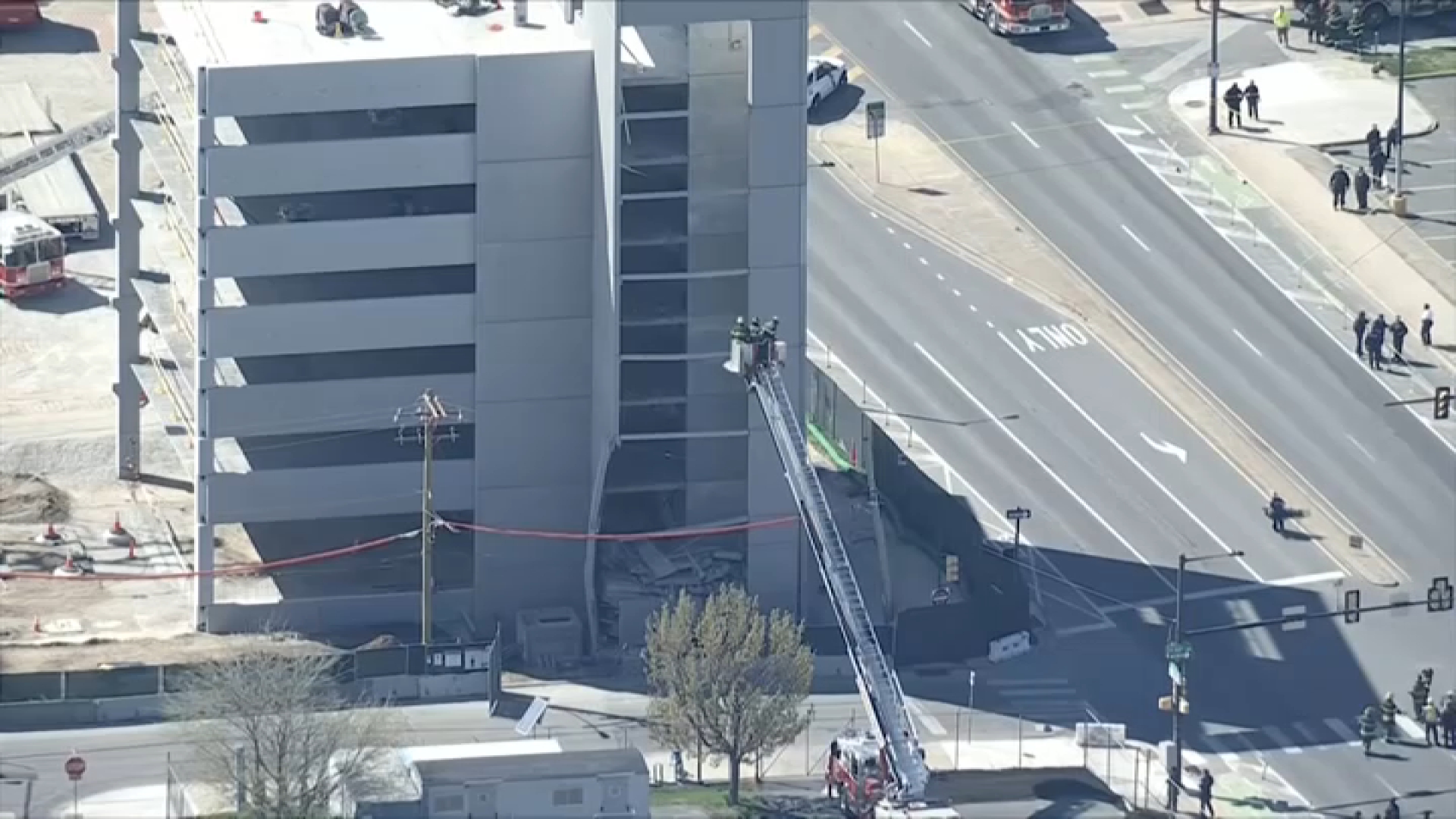 Crews demolishing parking garage in Philadelphia after deadly collapse