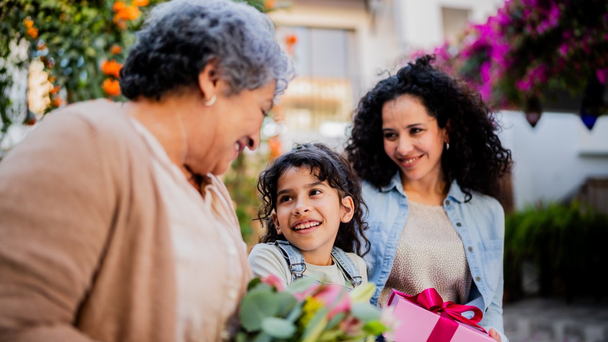Celebrate mom with these Mother's Day weekend events in the Philadelphia region