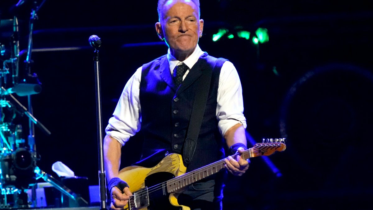 Bruce Springsteen's Philadelphia concert postponed