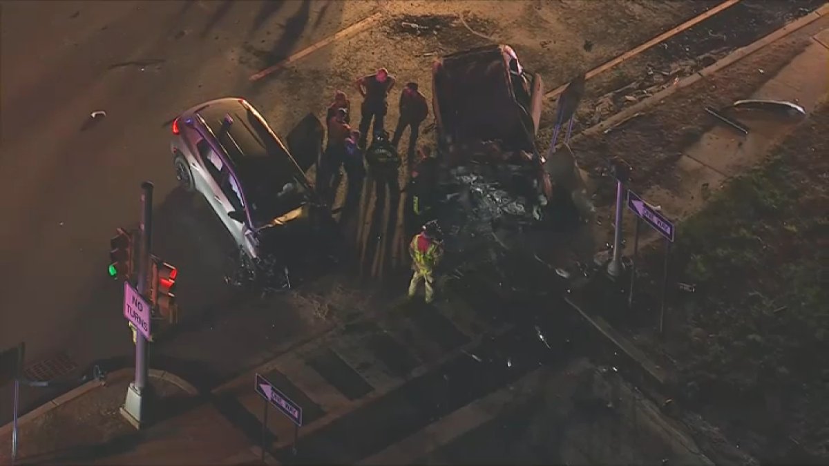 2 car crash closes Route 38 in South Jersey on Thursday