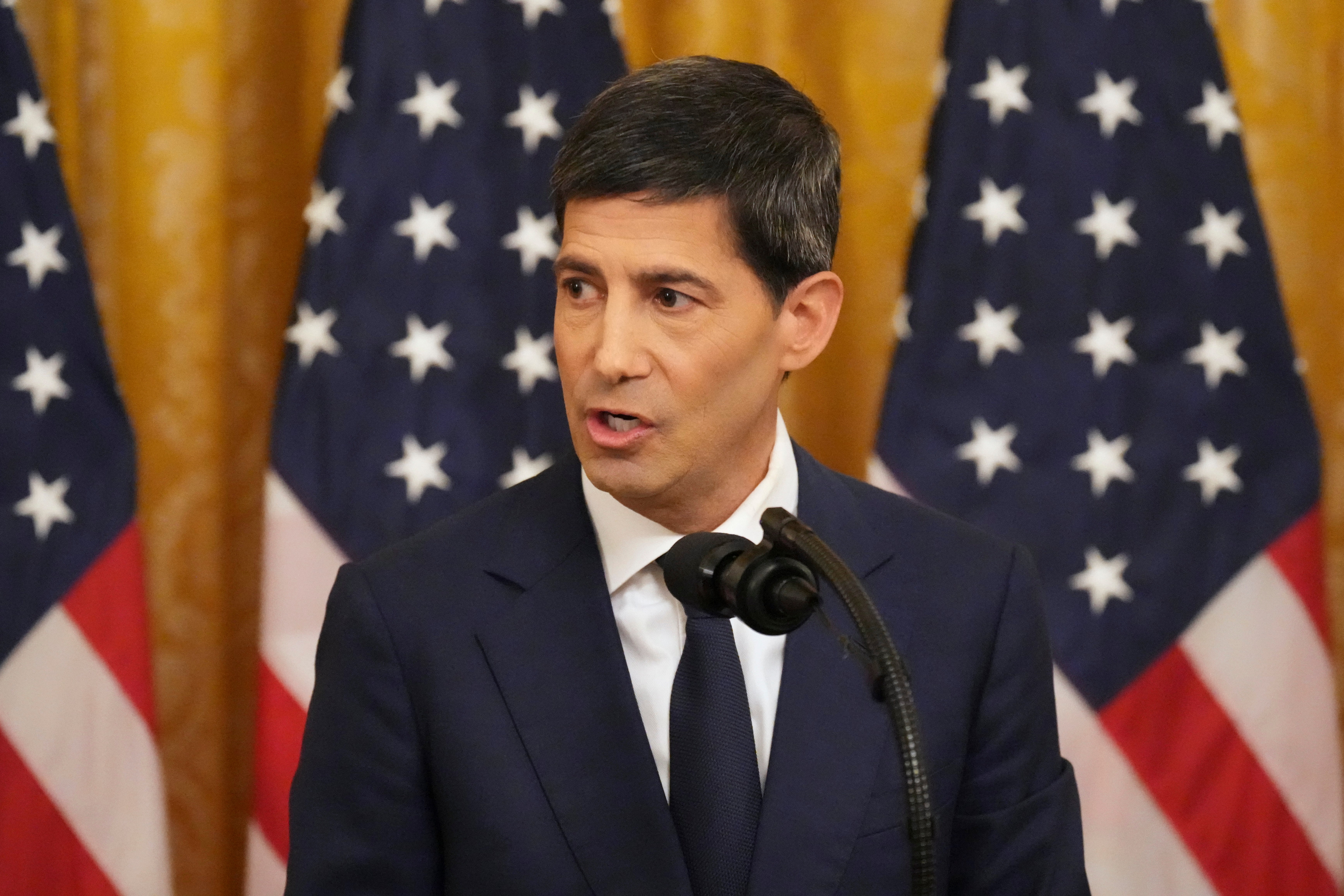 Federal Reserve leaves interest rates unchanged at Warsh's first meeting as chairman