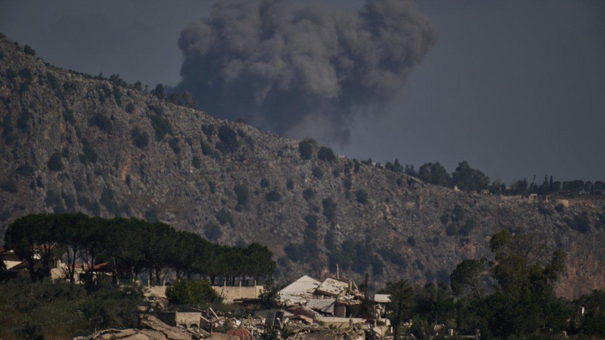 U.S.-Iran talks postponed as Israeli strikes in Lebanon kill 47, prompting military responses and calls for truce.