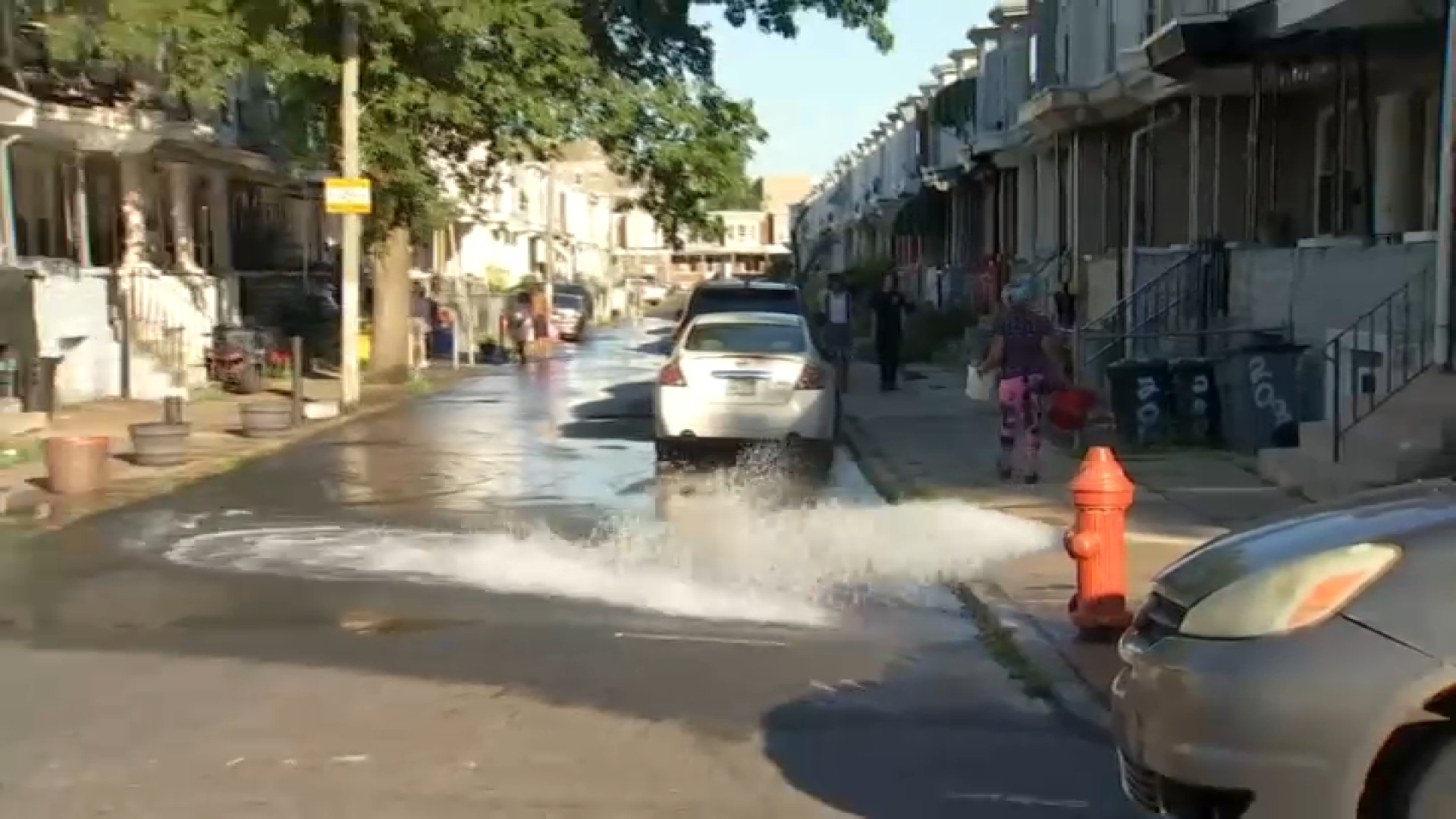 Olney residents without water after broken fire hydrant floods street