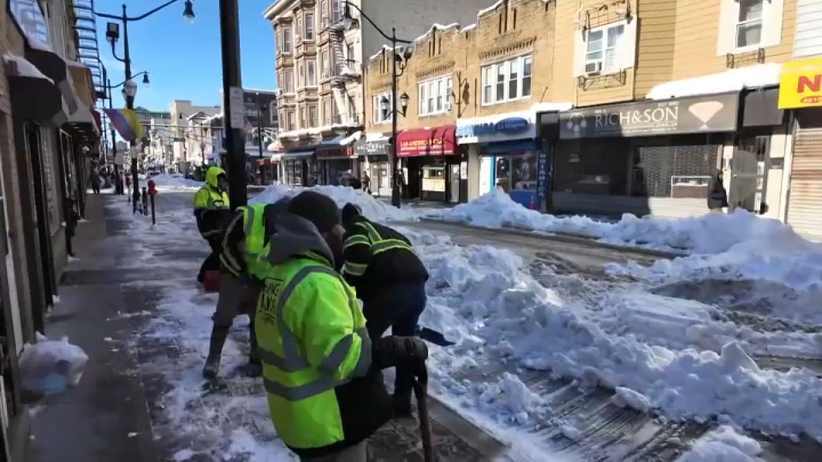 Philadelphia spent nearly $800K on non-union snow removal during record winter