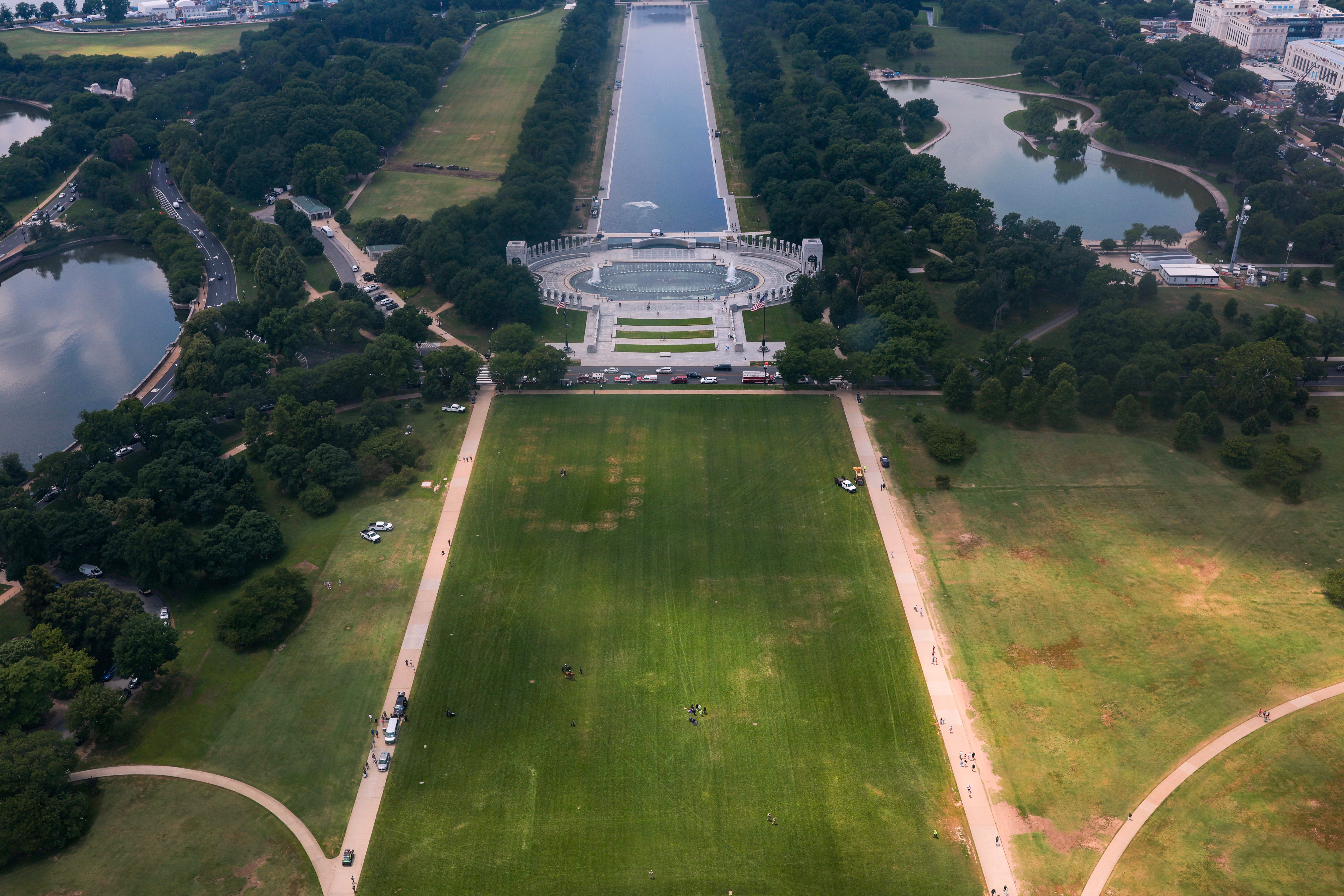 Giant ‘8647' numbers appear on National Mall grass