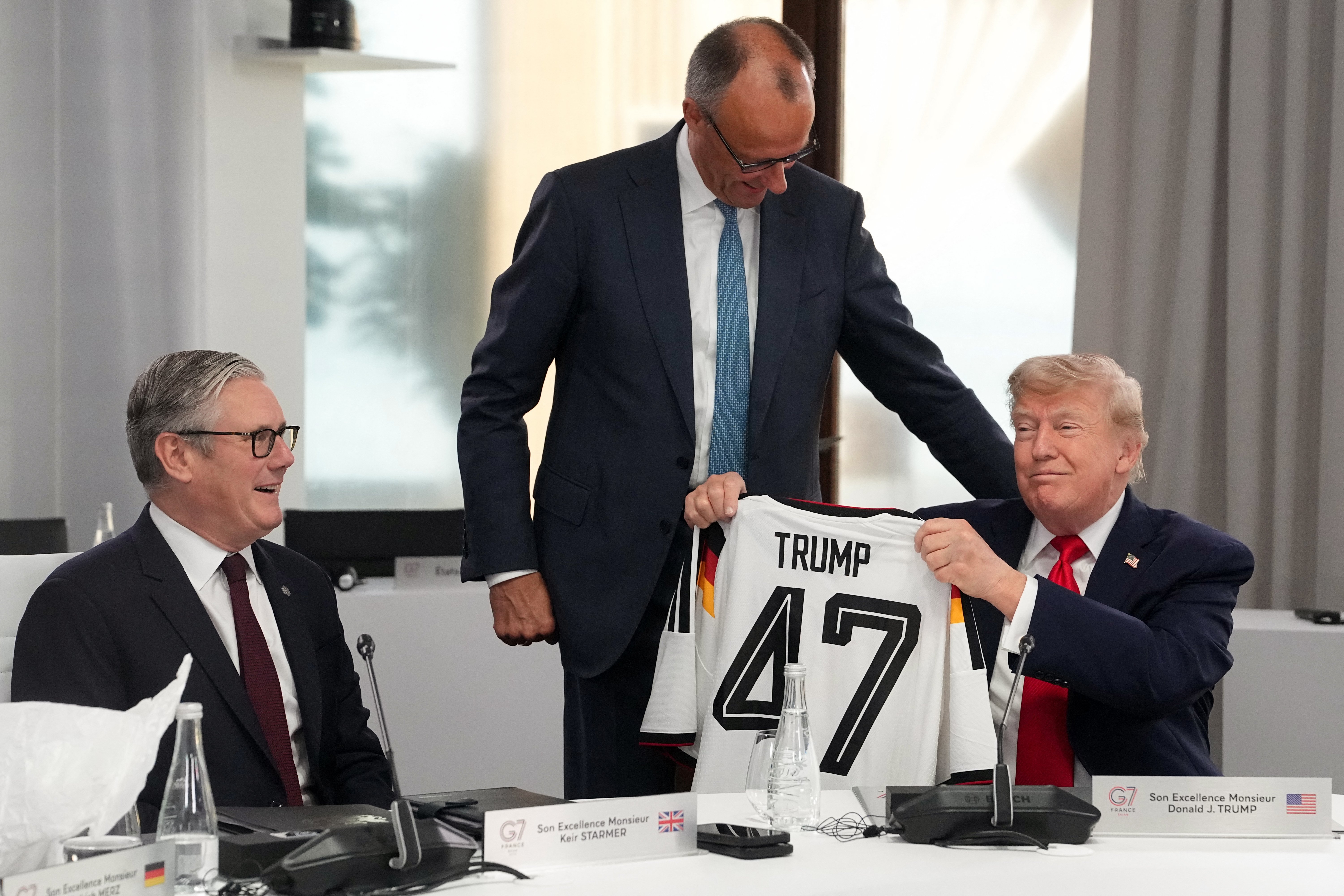 G7 leaders open summit talks on Ukraine and the Middle East, Zelenskyy joins