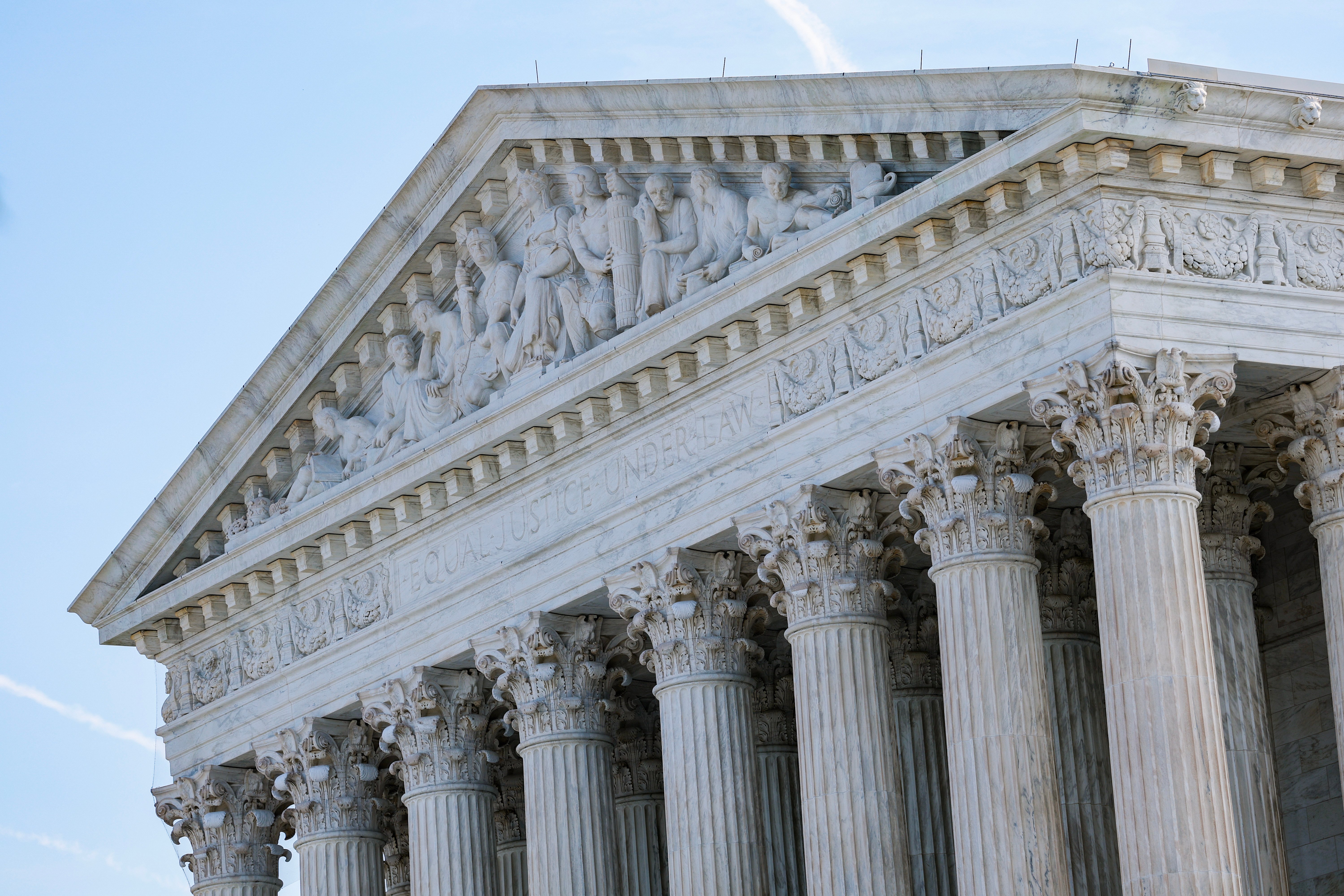 Supreme Court allows Trump to end temporary  legal protections for Haitians and Syrians