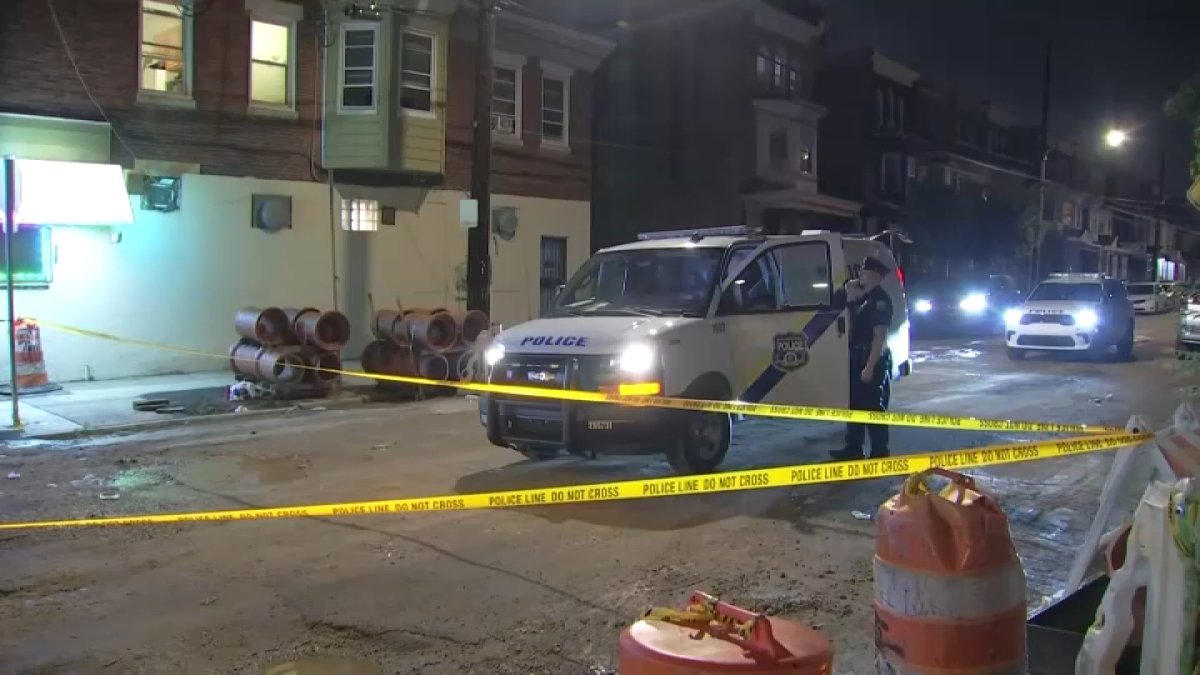 Police: Man critically hurt, shot in cheek while sitting in car in Germantown