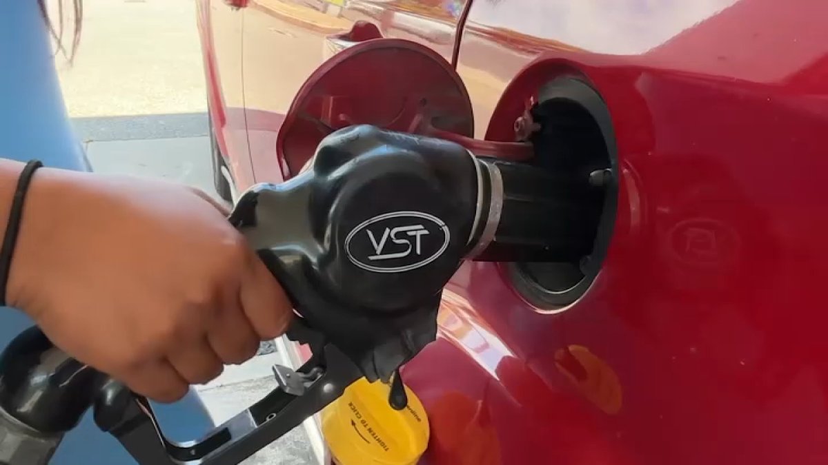 Philadelphia-area gas prices remain above $4 despite national decline
