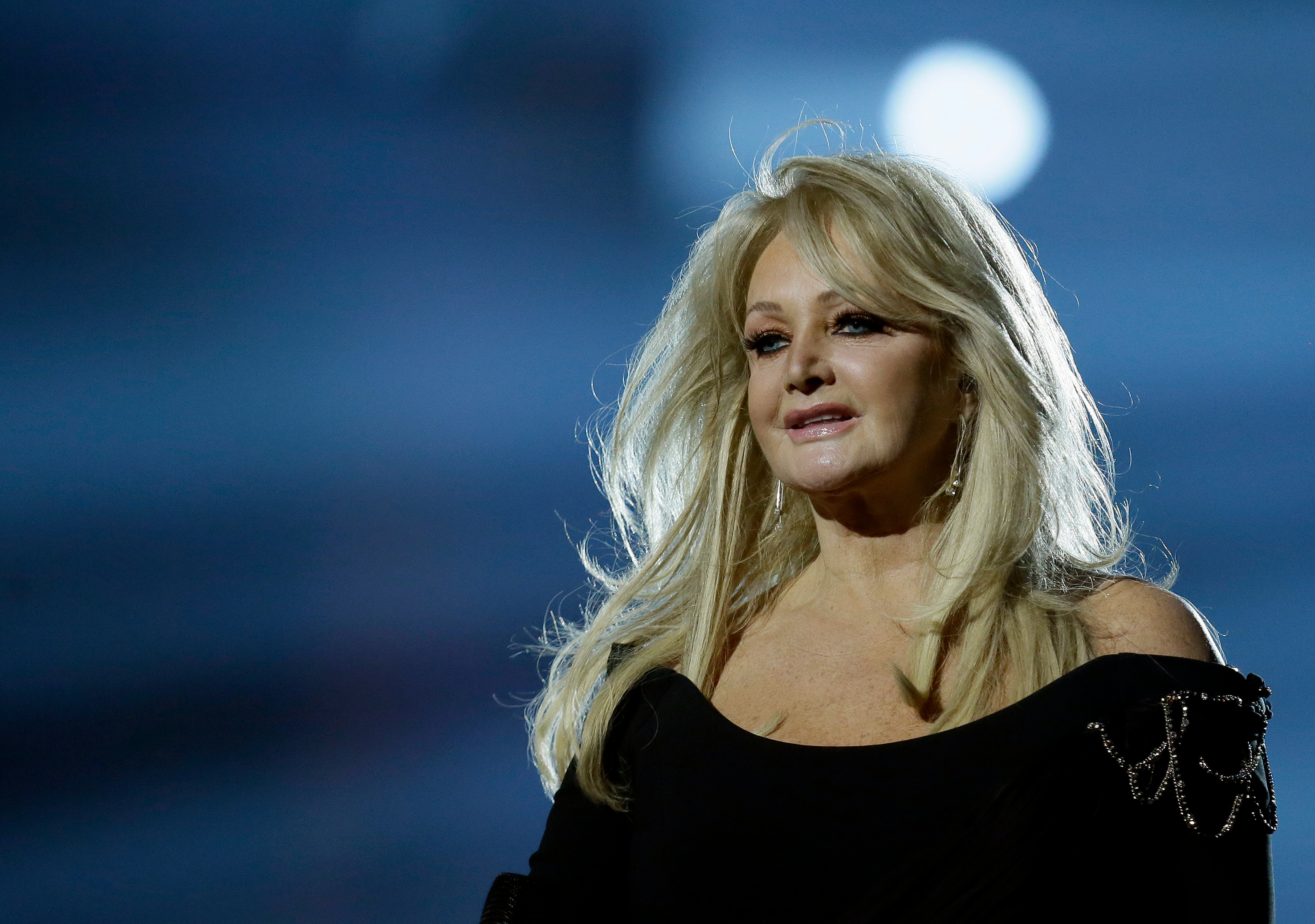 Bonnie Tyler, who topped the charts with epic ‘Total Eclipse of the Heart,' has died at 75