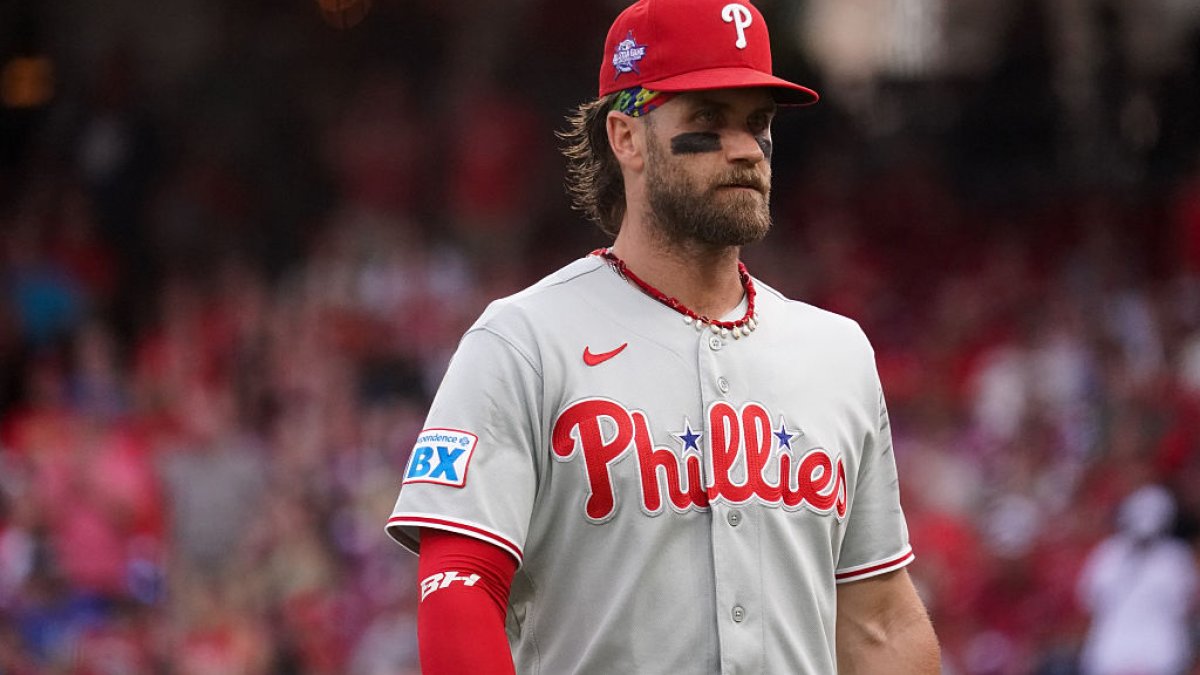 Bryce Harper responds to report of FanDuel message to man with gambling addiction