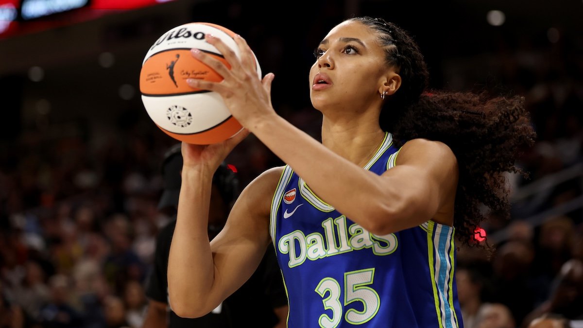Azzi Fudd Makes History as First Rookie to Win WNBA 3-Point Contest