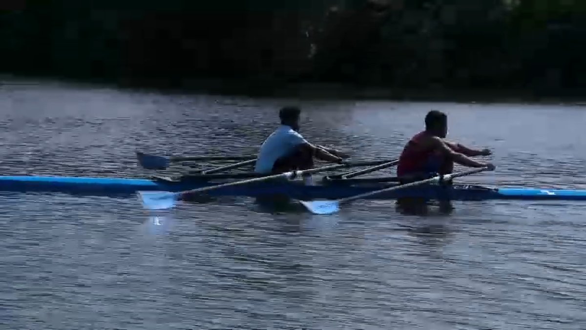 Philadelphia City Rowing wins Wawa Foundation Hero Award