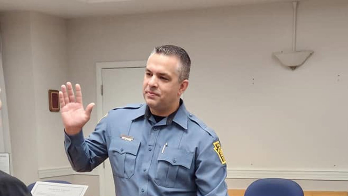 Bucks County sheriff's deputy accused of taking photos of naked prisoners